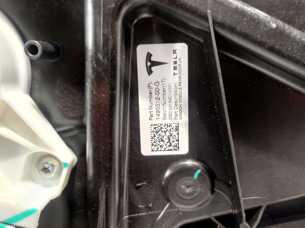 Tesla Model Y 20- Mecanismul de parbriz de ridicare față 1495509-97-E Product image