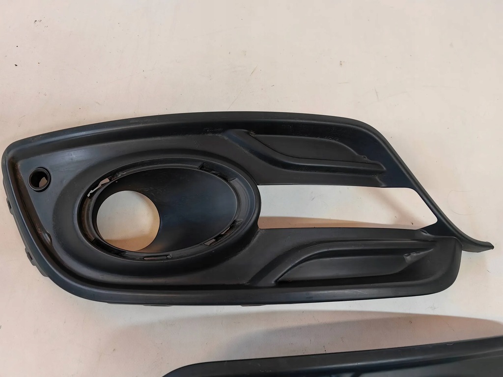 SET RENAULT MEGANE III LIFT - GRARA BARA DE BARA STANGA SI DREAPTA Product image