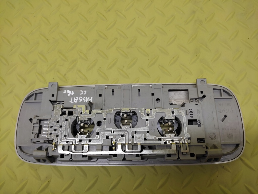 LAMPA CABINA VW PASSAT CC 3C0947291E Product image