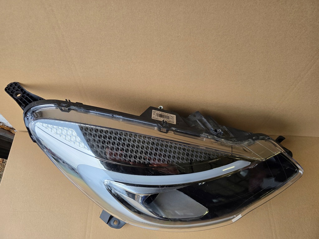 CITROEN DS3 LIFT LAMPA DREAPTA LED 9808065080 Product image
