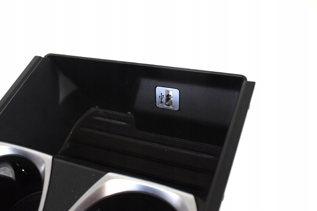 BMW 7 G11 725d 2016 LHD Central Console Cup Holder Product image