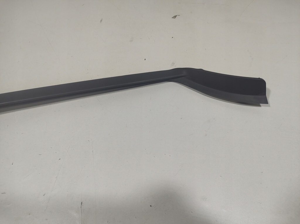 BANDA PARBRIZ VOLVO XC40 20r stanga fata 31448939 Product image