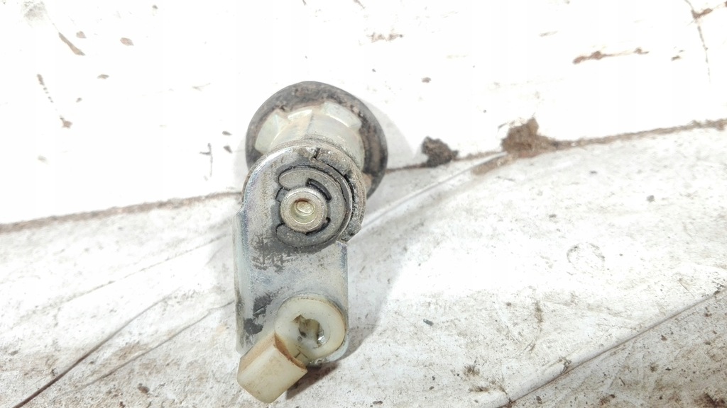 INSERȚIE BLOCARE ROBIE NISSAN SUNNY N13 HB Product image