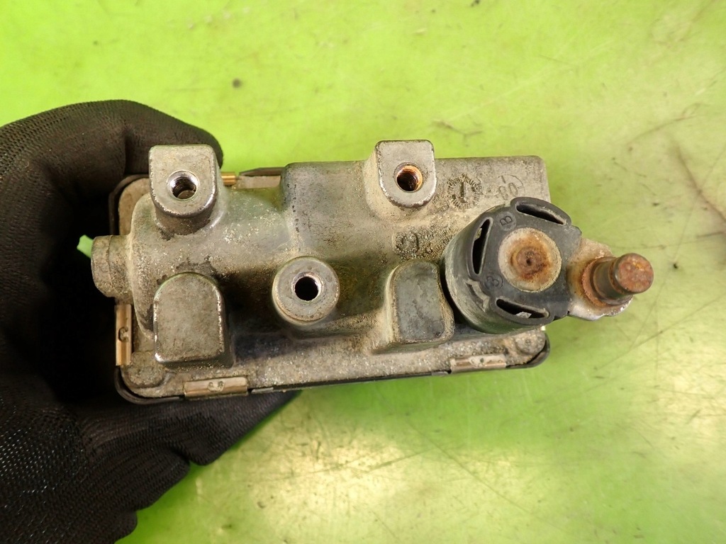 Reglaj turbină FORD FOCUS MK2 LIFT 1.8 TDCI 08r 6NW009206 752406 Product image
