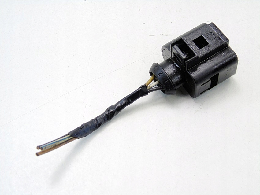 PLUG CUBE 1.2 1.4 1.6 1.8 FABIA I POLO N9 FOX ROOMSTER CORDOBA IBIZA Product image
