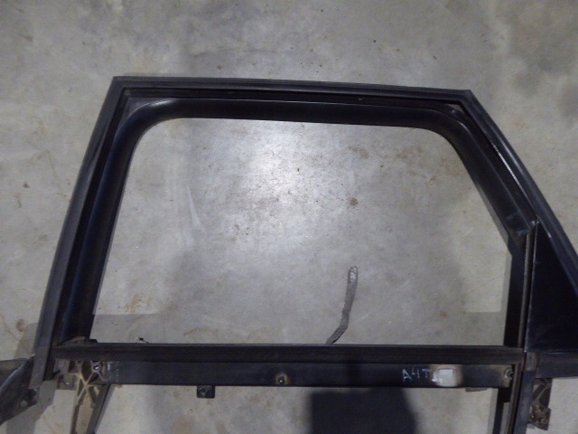 AUDI A4 B6 00-04 GARNITURĂ GEAM TOR UȘĂ SPATE STÂNGA COMBI Product image