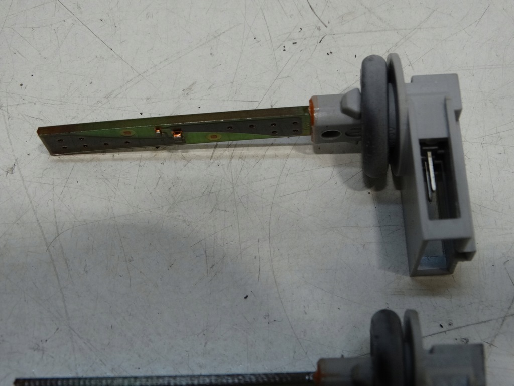 SENSOR TEMPERATURA SKODA VW SEAT AUDI 4B0820539 Product image