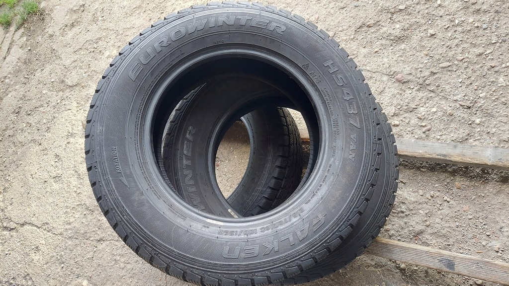 Anvelope de iarnă 215/70r16C 108/106T Falken Eurowinter HS437 VAN Product image