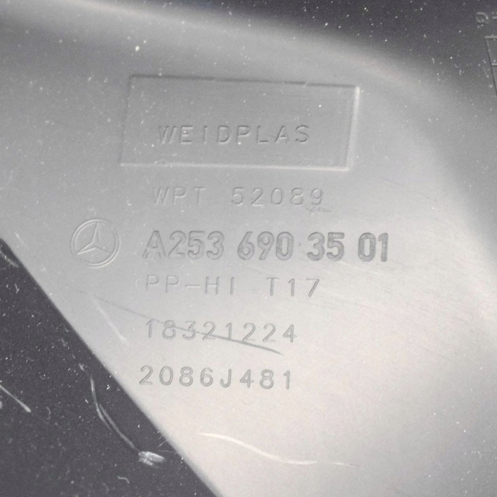 Mercedes-Benz GLC X253 C253 2017 Coperta centrală din partea stângă Post / C Product image