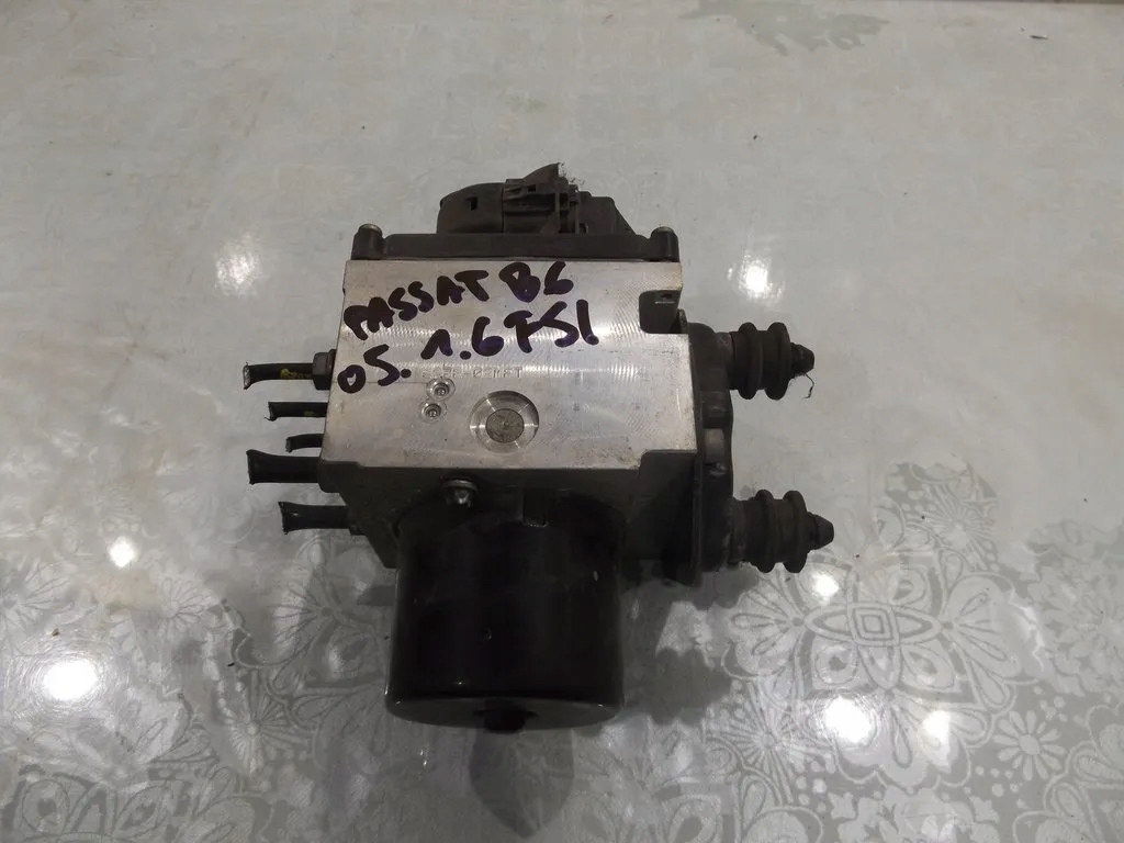 PASSAT B6 1.6FSI POMPA ABS 3C0614095m Product image