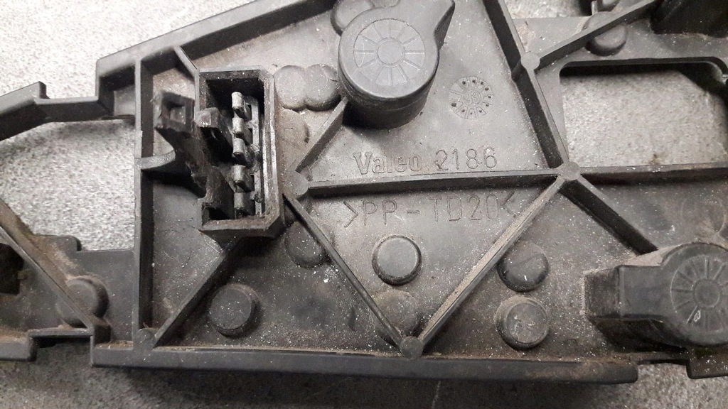 2186 Insertie lampa spate stanga Peugeot 106 stanga Product image