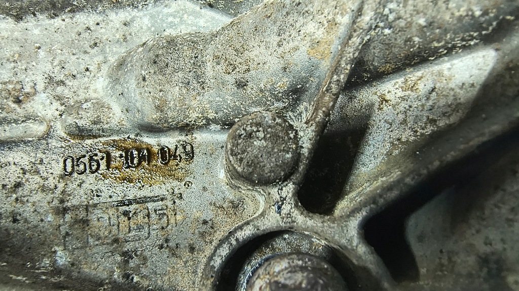 OPEL 1.6 1.8 16V Z16XER CARCASA FILTRU ULEI 0561101049 Product image
