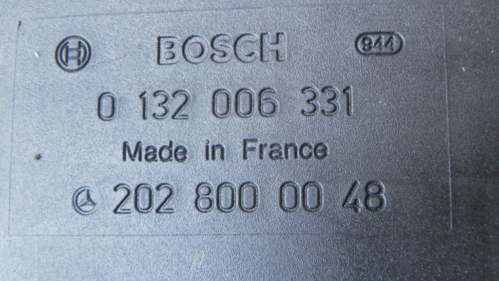 Mercedes W124 E250d 2.5 113KM 1995 pompa de aer inchidere centralizata Product image