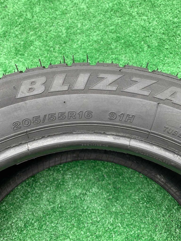 205/55R16 91H Bridgestone Blizzak LM-30 8,1 mm Product image