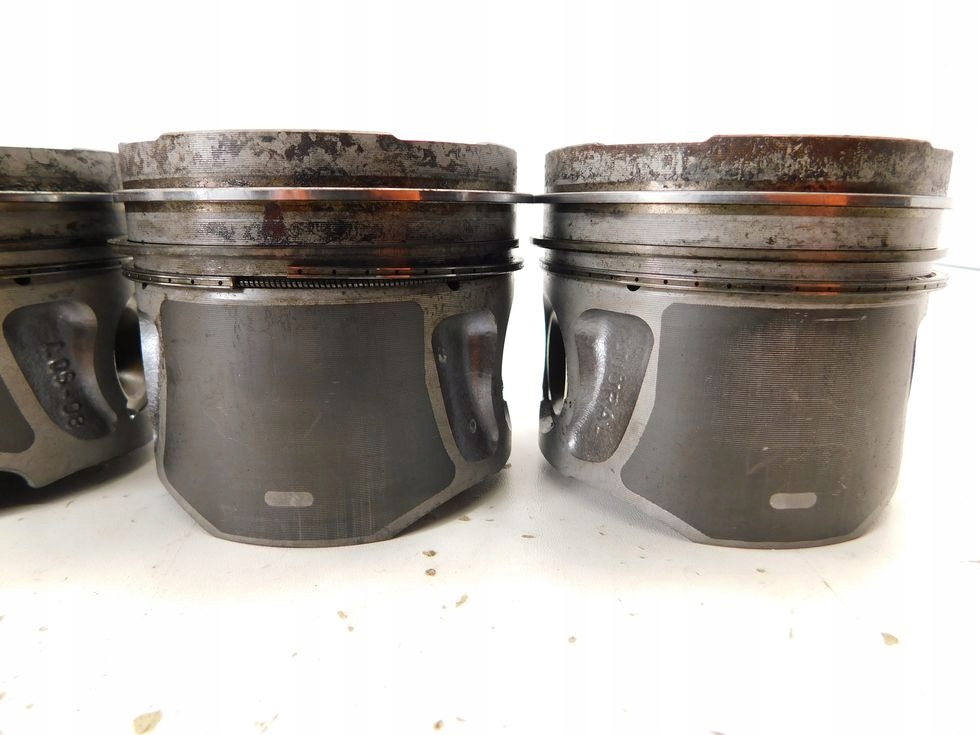 Set 4 pistoane Alfa Romeo 159 1.9 JTDM piston Product image