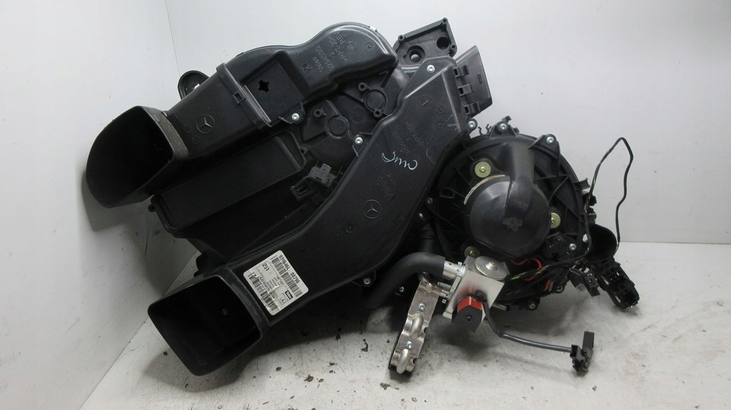 Mercedes w251 3.0 cdi A2518341161 INCALZIRE SPATE Product image