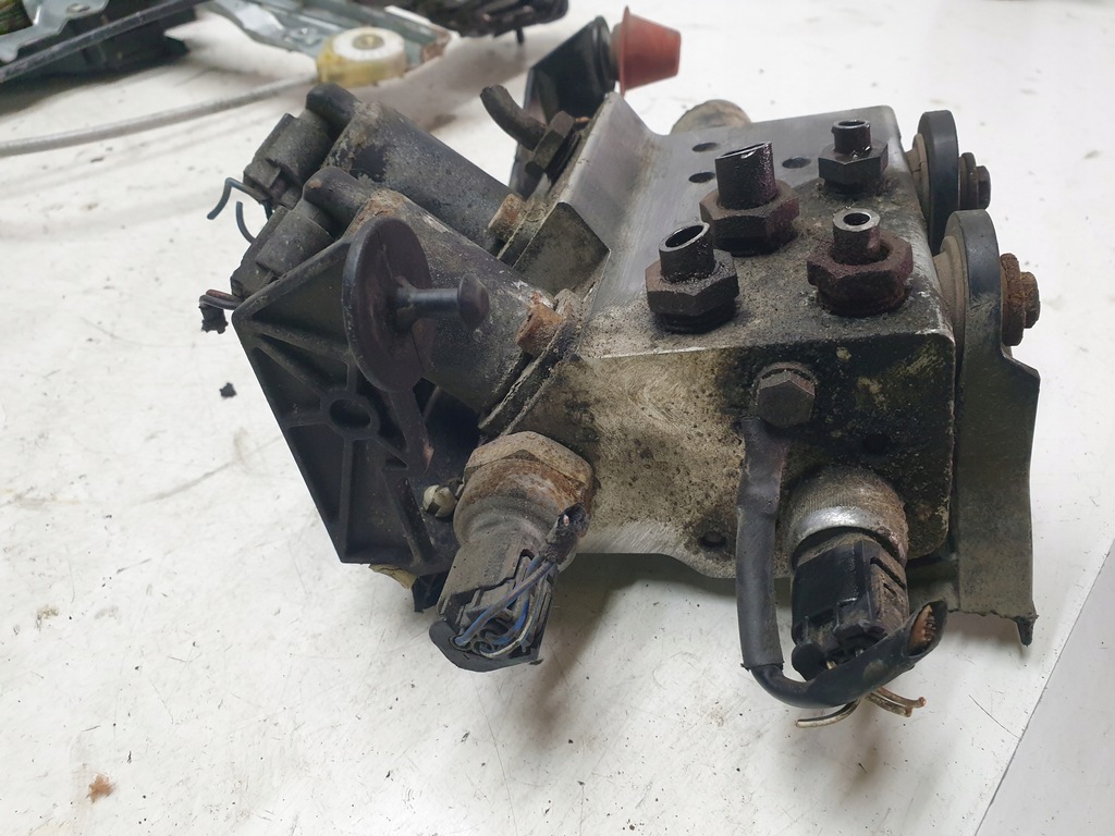 POMPA SUSPENSION BMW E65 6758704 Product image