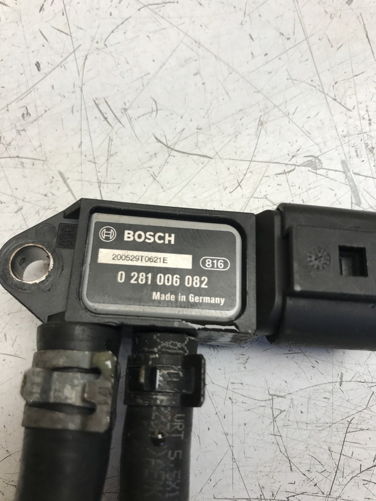 SENSOR PRESIUNE ESCAPAR VW SKODA AUDI 0281006082 Product image
