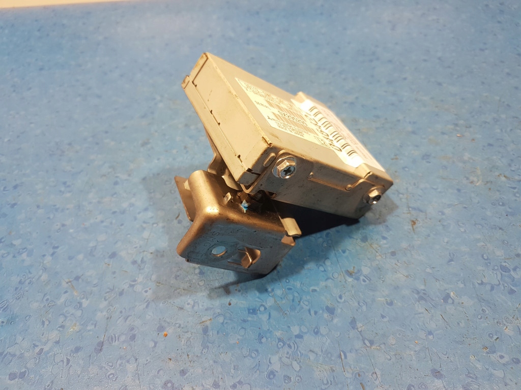 HONDA CIVIC 8 VIII UFO LIFT CONTROLLER MODUL USB 39113-SMG-G01-M1 Product image