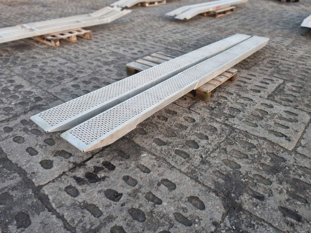 REMORCI CAI FERATE ALUMINIU - 3900x260x90 * import Danemarca Product image