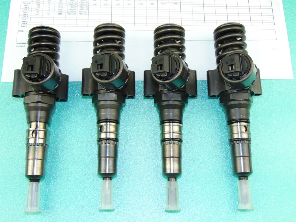 Invenții de pompă 2.0TDI AZV 136km BKD 03G130073B 0414720403 Set Product image