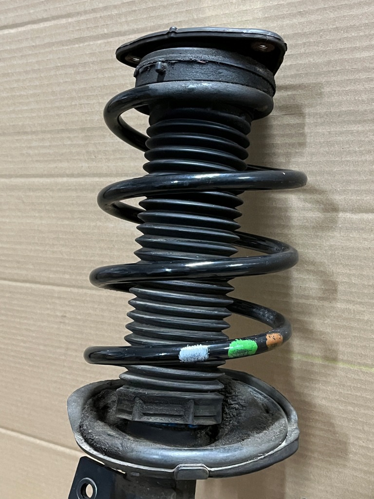 FOCUS MK3 11- MCPERSON ARTICOLE, AMORTIZOR, STÂNGA, SET. Product image