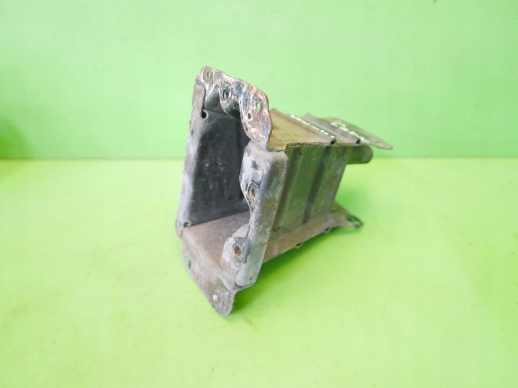 Zona de sifonare dreapta fata MERCEDES W169 A180 CDI 04-08 Product image