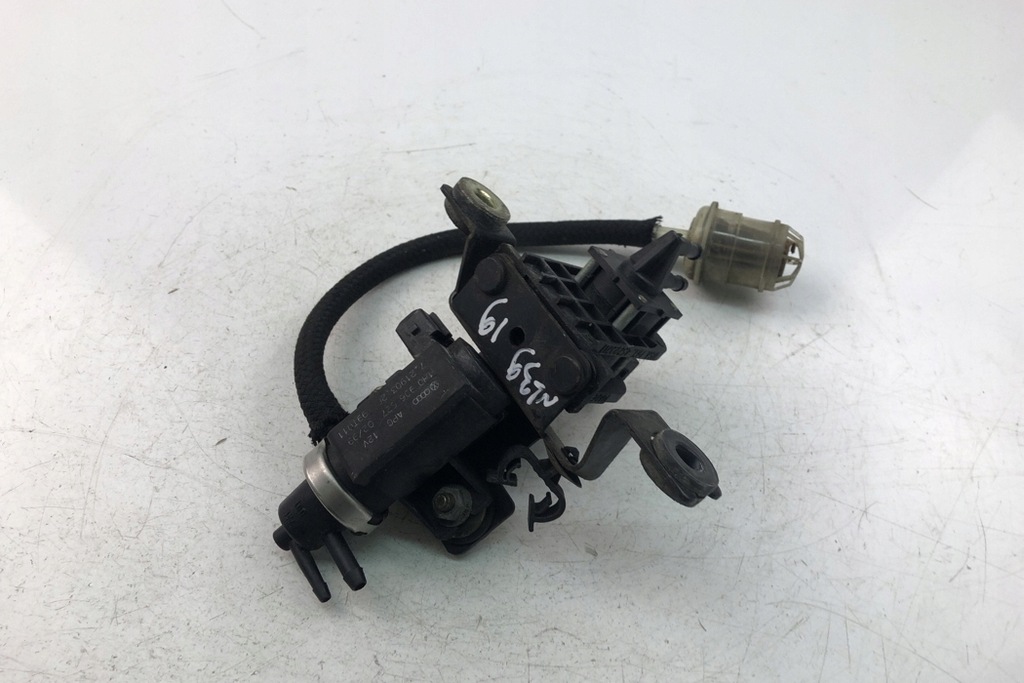 VW Passat B5 (3B2) 1H0906627 1999 Valva electrometică Product image