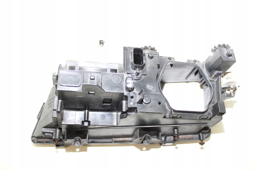 BMW E38 LIFT CARCASA LAMPI FATA DREAPTA FARA XENON + REGULATOR Product image