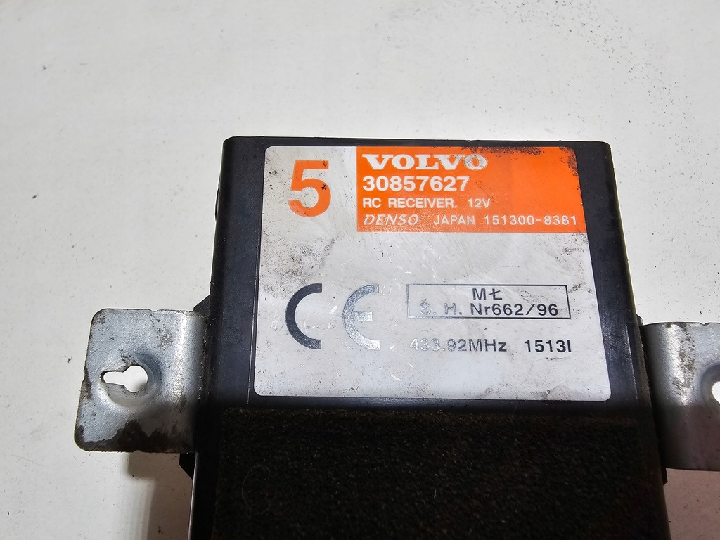 CONTROLLER DE BLOCARE CENTRALĂ ALARMA VOLVO V40 30857627 original Product image
