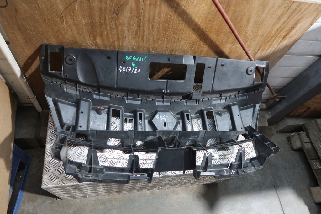 GRIL RADIATOR SCENIC III USZK. 620363078R Product image