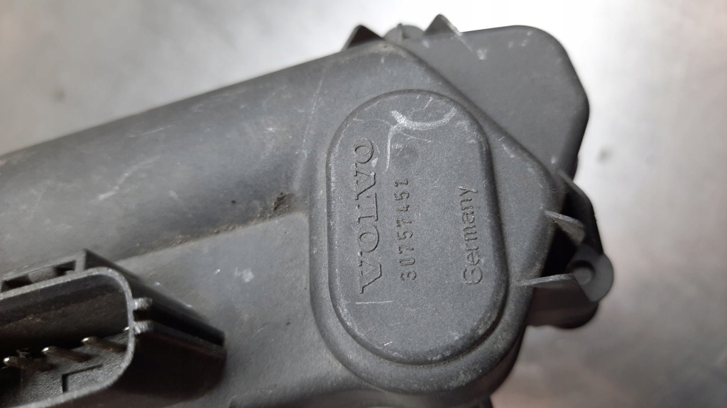 REGLATOR FLAP VOLVO S60 S80 V70 XC70 30757452 Product image