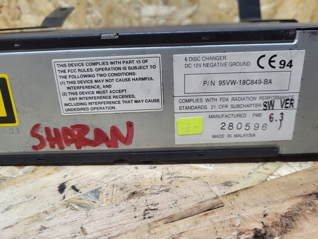 Ford Galaxy CD Changer pentru 6 CD 95VW18C849BA Product image