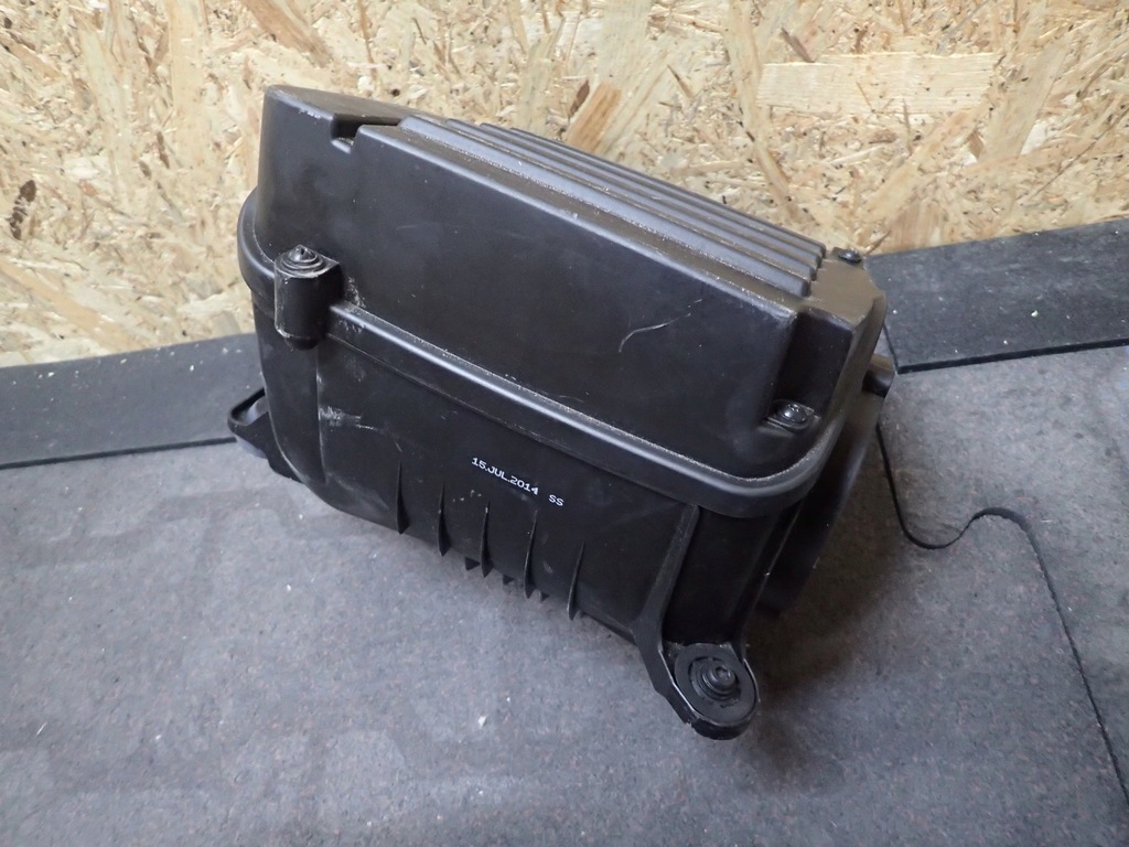 CARCASA FILTRU AER 1K0129607 VW AUDI SKODA Product image