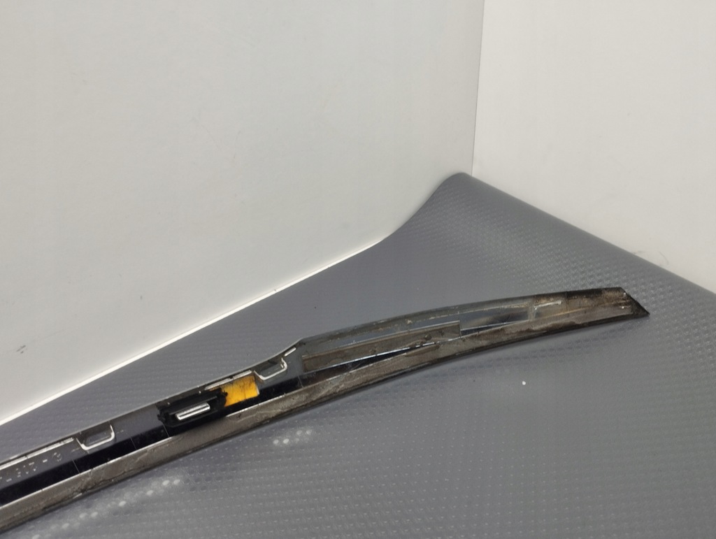 MERCEDES W205 BANDA CAPAC CROMAT A2057430082 Product image