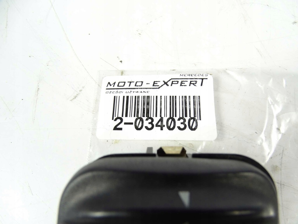 Mercedes Clasa S W220 PANOU DE COMANDĂ MASAJ SCAUN A2208204710 Product image