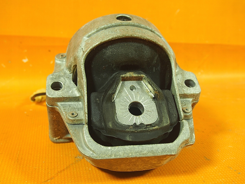 Audi A5 8T LIFT 14KM Suport Motor 8r0199381b Product image