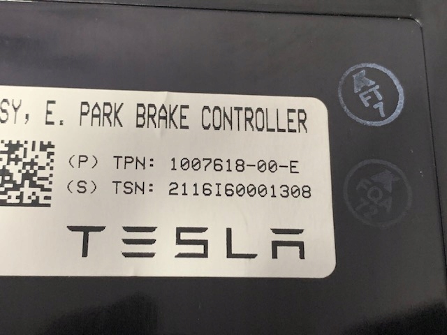 ECU controler frână de mână Tesla S X 1007618-00-E Product image