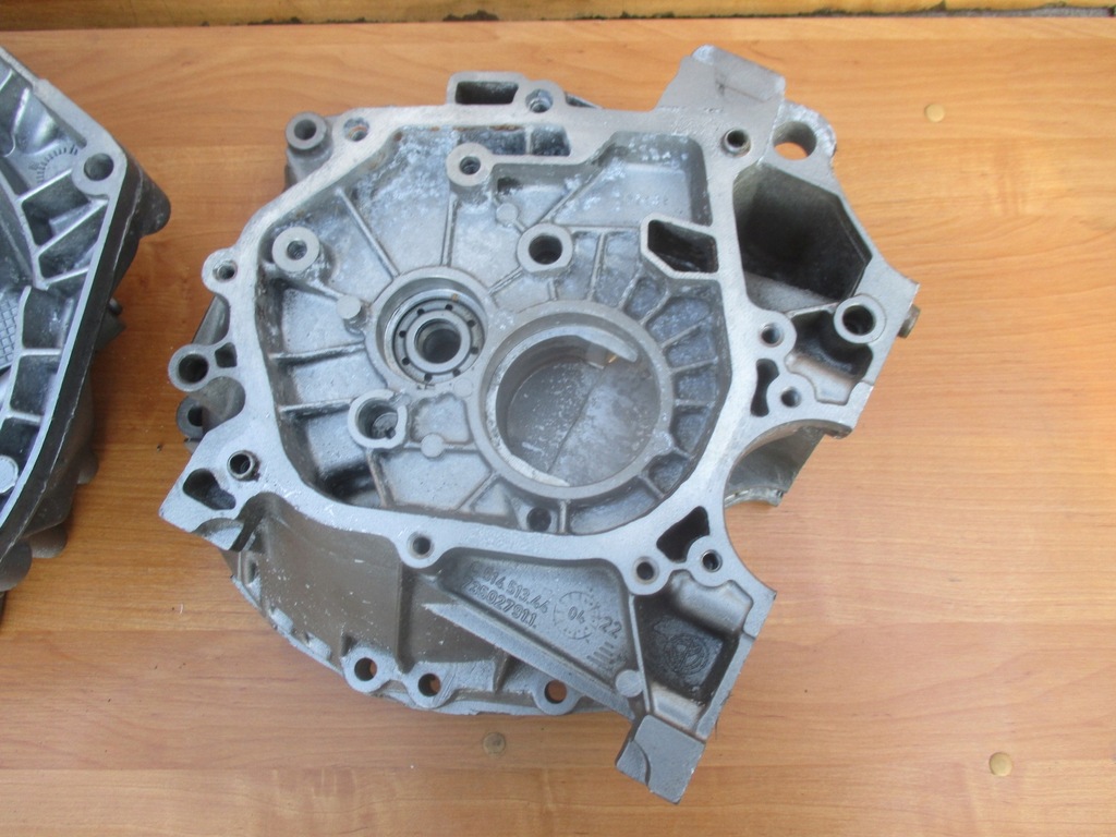 FIAT 1.2 1.4 8V 16V CARCASA TRANSMIȚIE 5 6 VITEZE 73502791.1 C51451344 Product image