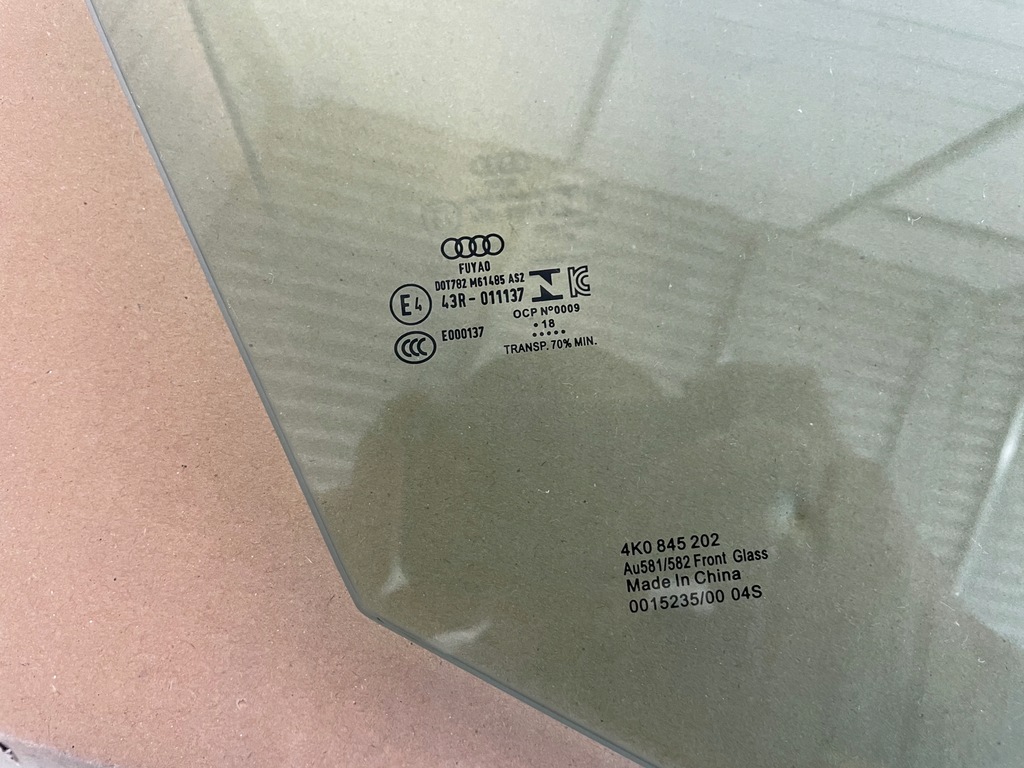 STICLA USA FATA DREAPTA AUDI A6 4K 4K0845202 18* an Product image