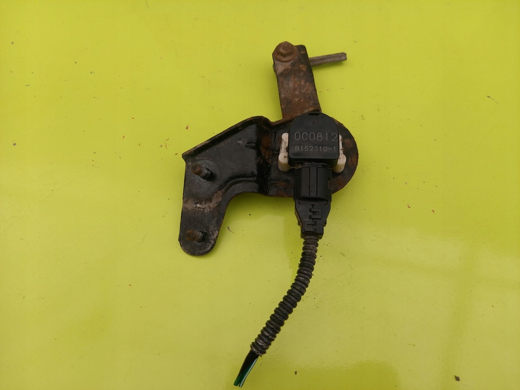 SENSOR DE NIVELARE XENON SPATE SUBARU LEGACY V 10 Product image