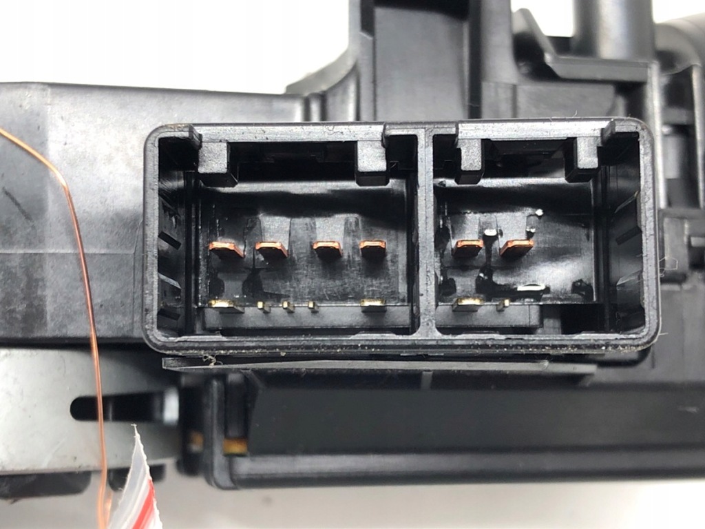 COMBUTATOR COMBINAT TOYOTA AVENSIS T27 173832 09-18 COMUTATOR Product image