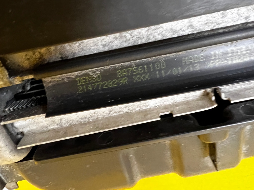 SET CREAȚA FATA, RĂCITORI APA AER CONDIȚIONAT, VENTILATOR PENTRU RENAULT ZOE SI Z.E. Product image