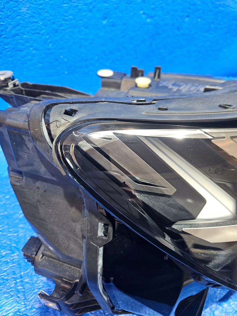 Drept din față Front Drepți Audi Q4 E-tron 89a941036m Product image