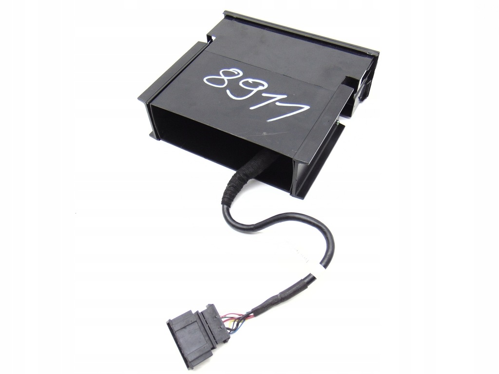 MODUL TUNER USB 8E0857925F AUDI A3 8P 03-12 R A4 Product image