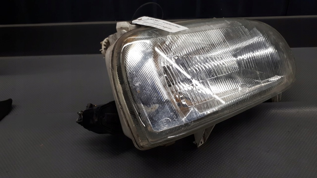 138862-00 Farta dreaptă VW Golf III Hella Product image