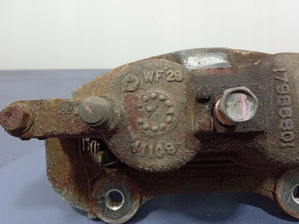 CHRYSLER PACIFICA II 16- 3.6 V6 CLIP FATA STÂNGA 17988801 Product image