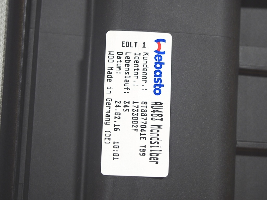 Audi A5 8T 16KM Trapă rulou 8t8877041e Product image