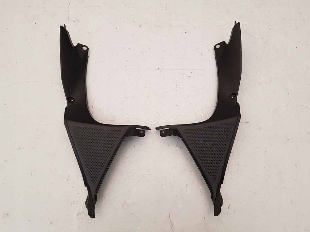Sala de umplere a bolului din stânga dreapta Yamaha YZF 125 R 2008-2018 COVER 08- Product image