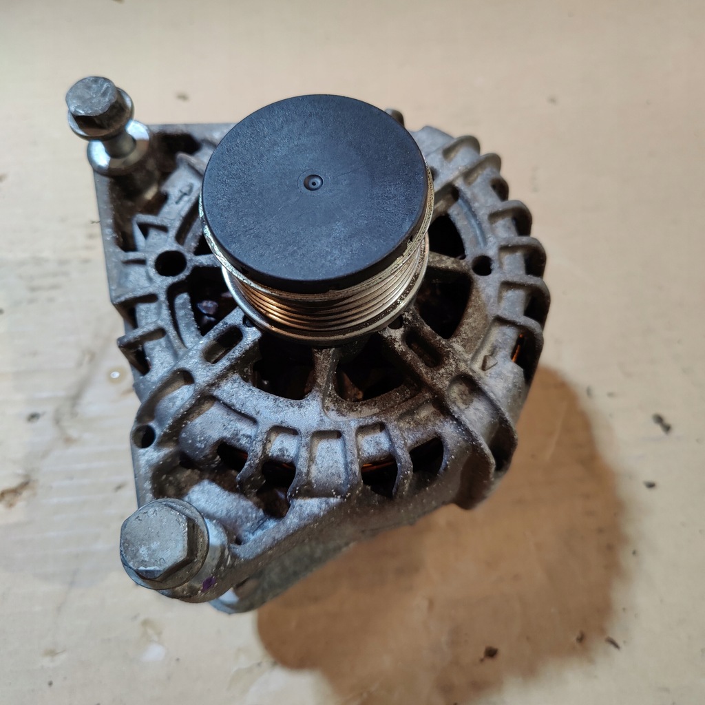 ALTERNATOR CITROEN PEUGEOT 1.2VTI 9826574080 Product image